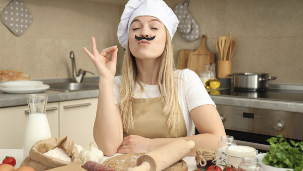Modne meble kuchenne na zamówienie w 2023. Jakie panują obecnie trendy?